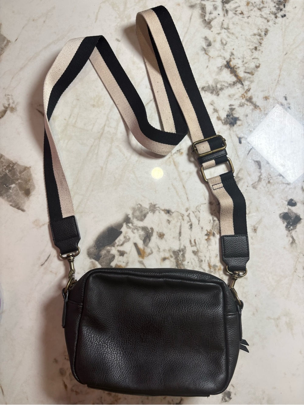Universal Thread Black Crossbody Bag with Beige & Black Stripe Strap